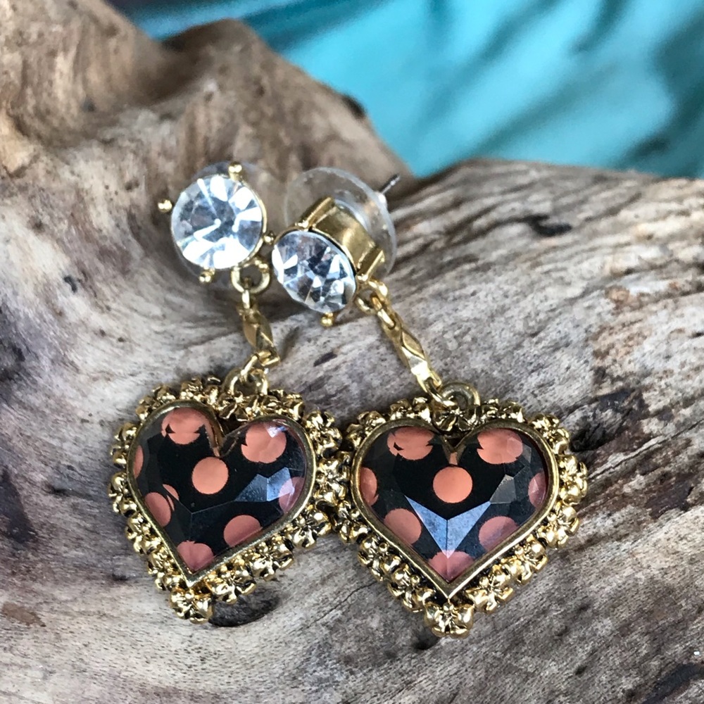 Dangling polka dotted heart earrings